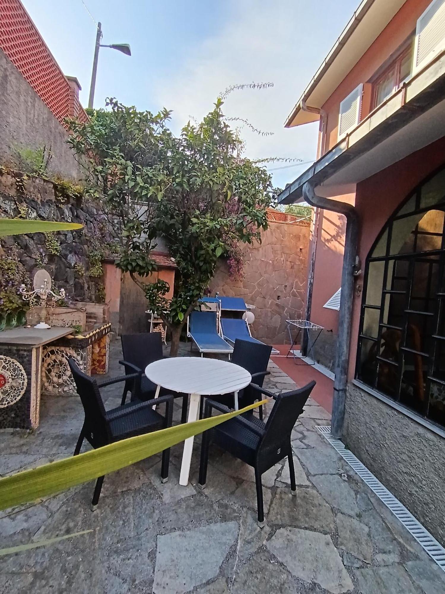 夏曼多拉住宿加早餐旅馆 莱万托 外观 照片